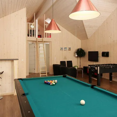 Eight-bedroom Holiday In 1 Casa de Férias *